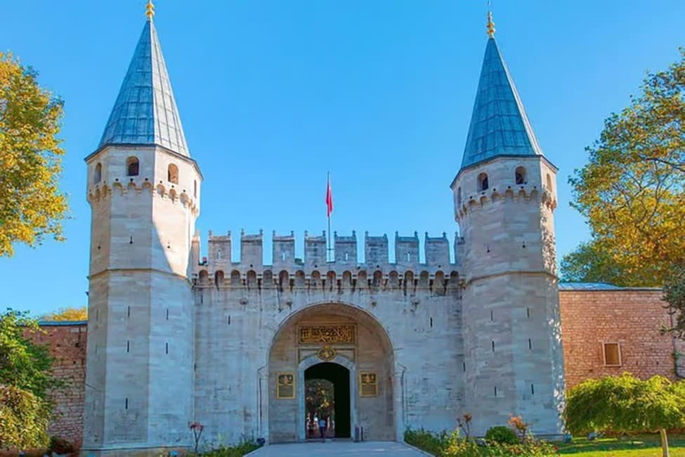 Topkapi Palace Skip the Line Ticket & Audio Guide (Hosted Entry)